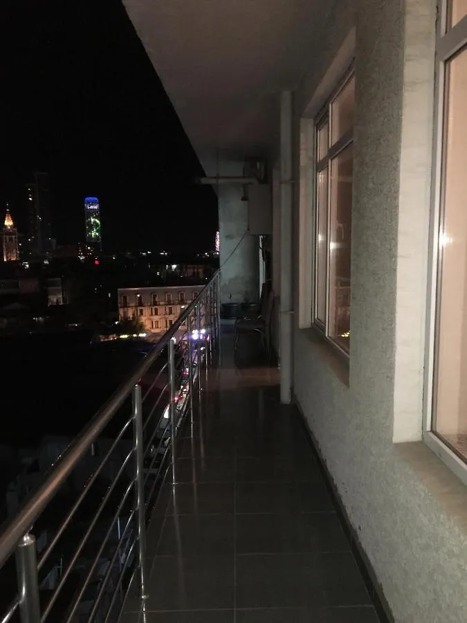 Apartment Gulia باتومي